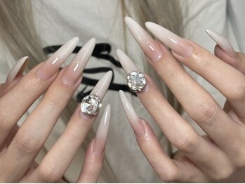 ブラン(Blanc)の写真/スカルプ長さ出しに加えてパラジェル使用の爪を傷めにくいジェル長さ出しも対応+540円でパラジェルに変更◎