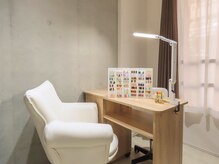 エーハチヨンロク(A846)の雰囲気（オフィスネイルもニュアンスも◎プライベートで贅沢なひと時を！）