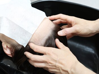 AZ美 整体院/ヘッドスパで頭皮スッキリ