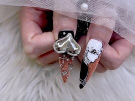 痛ネイル 手書き 長さ出し