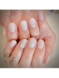 ホワイトニュアンスシンプル