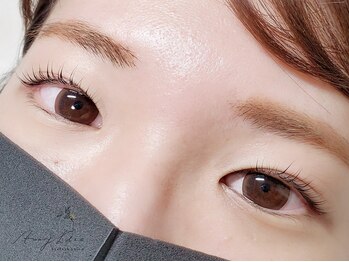 アマリリス(Amaryllis)/パリジェンヌラッシュリフト