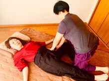 タイ古式マッサージ ディー 立川店/こんな体勢も！