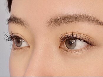 バンビズルーム(Bambi's Room)の写真/目元にカラーを!シアーブラウンやオシャレなくすみカラーなど様々なカラーをご用意◎フラットラッシュ使用!