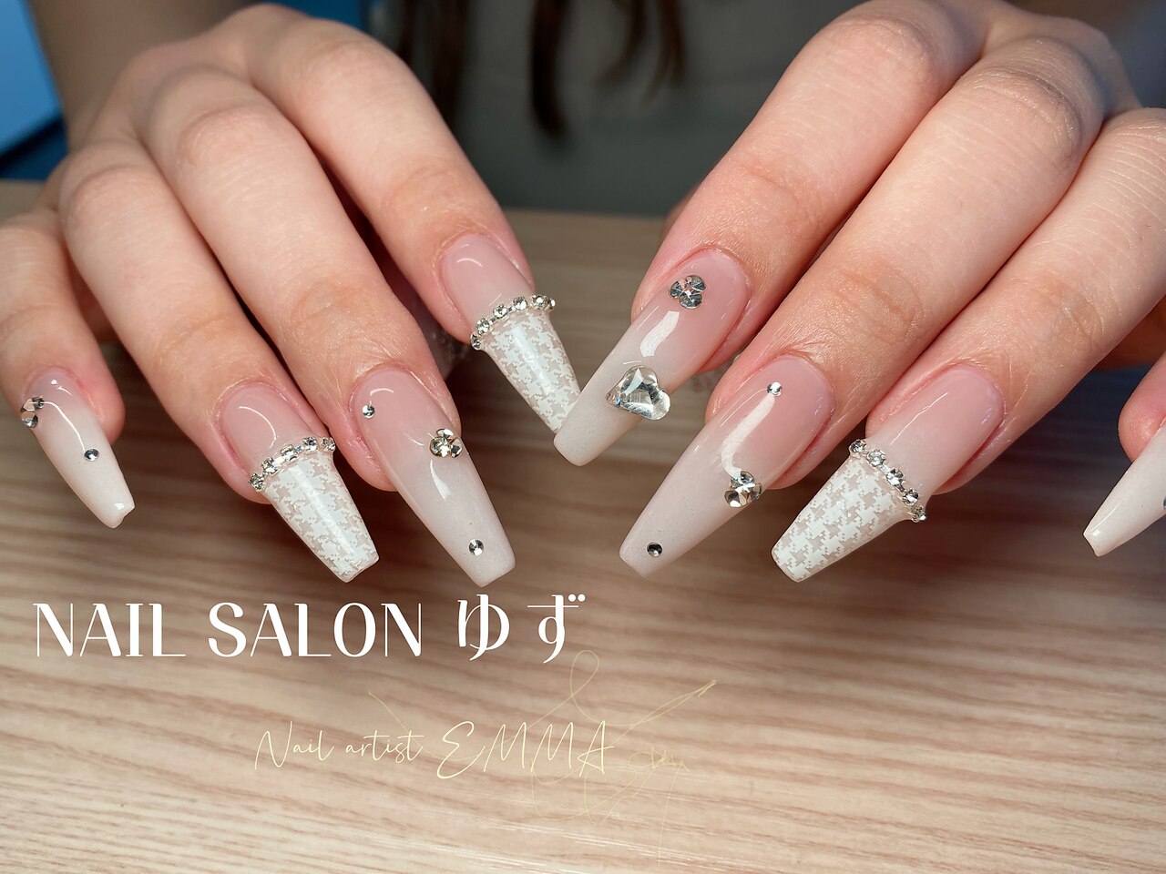 2026年春トレンド】ツイード ハンド 夏のネイルデザイン集｜人気順