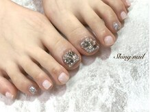 シャイング(Shing)