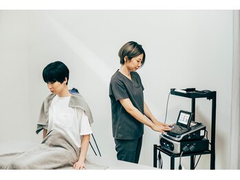 代官山アサ接骨院 鍼灸院(代官山 Asa 接骨院 鍼灸院)/肩こり,腰痛を姿勢から見直す