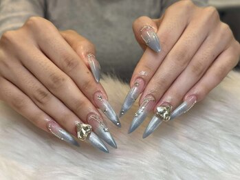 リサ(Risa)/長さ出しつけ放題青色