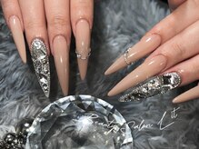 リット(Lit)/キレイめネイル