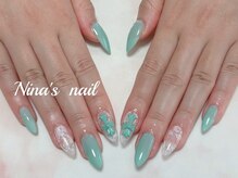 ニナズネイル(Nina's Nail)の雰囲気（自爪をなかなか伸ばせない方への長さだし）
