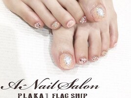 ラメ＆ビジューネイル