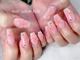 チークフラワーネイル