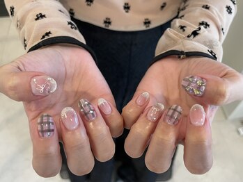 ホワイルアットネイル ハラジュク(while at nail HARAJUKU)/持ち込みアートデザイン！