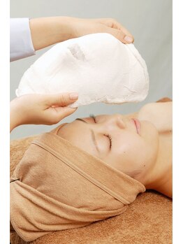 ヴォーグ(VOGUE)/小顔コルギ+頭蓋骨+背中