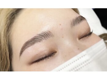 シユク 本八幡店(SHIYUKU)/ハリウッドブロウリフト