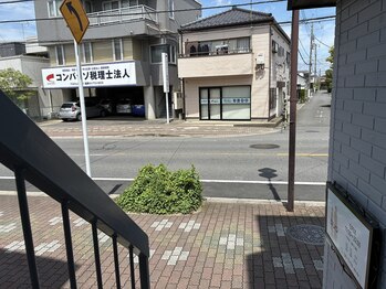 デュオ(DUO)/当店のビル階段からみた景色