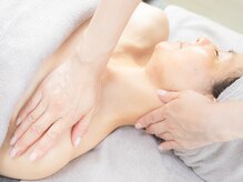 ステラ ド エステティック(stella de esthetic)の雰囲気（オーナー自慢の贅沢＊アロマリフトアップ小顔リンパマッサージ）