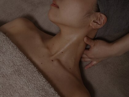 ツキ(tsuki.)の写真