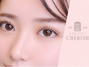 チェリッシュ 博多(CHERISH)の写真/【パリエクフラットラッシュ（LED）￥11000～】まつげの立ち上がり×ボリューム感を両立！LEDでモチもUP◎