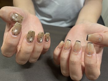 クロキ(KUROKI)の写真/ 【検定1級★完全個室】早くて綺麗と好評!持ち込みアートも再現力抜群◎爪の長さ・形のお悩みも一気に解決