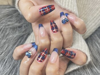 バズネイル(VAZ NAIL)/
