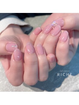 リッシュ(RICHE)/ピンクのちゅるんオフィスネイル