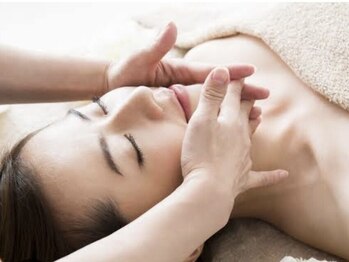 トレ(thore.)の写真/初めての方にもおすすめ★ツヤ肌フェイシャルはくすみやたるみ毛穴ケア改善に特化したトリートメント◎