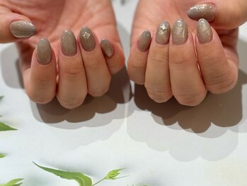 スタッズネイル