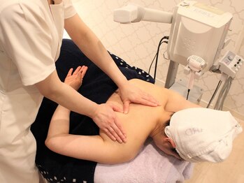 メナードフェイシャルサロン 丸の内ヒルズ/オプション*こだわりの手技