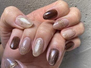 アロナ ネイルサロン アンド スクール(alona)/タイルのような繊細デザイン