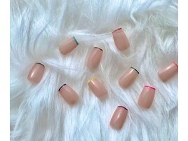 細フレンチ/ヌーディーネイル