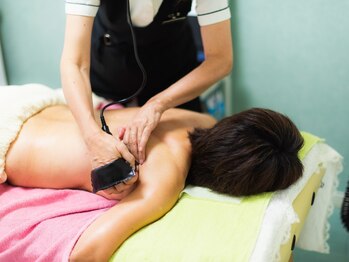 ラヴィールサロン 川原町店の写真/【落ちにくい二の腕・脇のハミ肉に】年齢とともに気になりやすい“たるみ・脂肪・むくみ”にアプローチ！