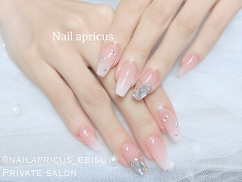 ネイルアプリクス 恵比寿(Nail apricus EBISU)の写真/【初めての方大歓迎】ネイルデザインのご相談から施術までお任せください◎ワンカラー/マグネット/持ち込み