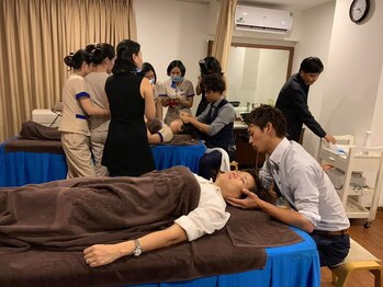 ヒップス(HIPs)/ベトナムでの施術研修