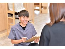 オーガニック鍼灸整骨院 西条院(ORGANIC鍼灸整骨院)の雰囲気（お悩みが最短で改善するように丁寧にカウンセリングします。）
