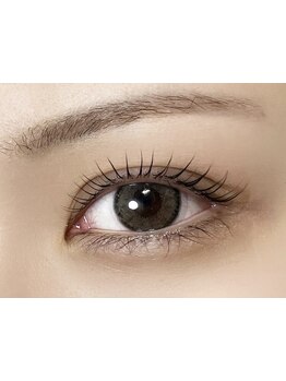 ナチュラル上品な目元にしたい