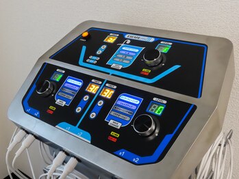 フリオ 天神整骨院/30分で9000回の筋肉運動!?