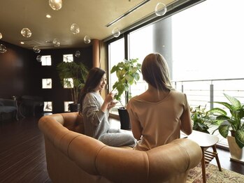ビューティアンドリラクゼーションサロン ユライフ 関内駅前店(癒LIFE)の写真/ご自身を労わりませんか？【至福の全身トータルケア】　足つぼ＋アロマリンパ＋フェイシャル180分