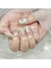 リッシュ トロワ(RICHE trois)/うるきら蝶ネイル