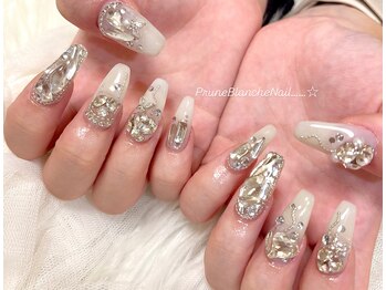 プリュネブランシュネイル(Prune Blanche Nail)/アートし放題コース