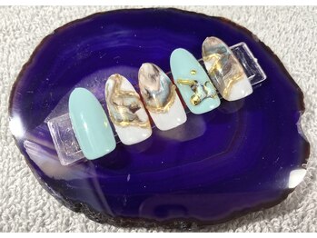 マニー(Manee)/ネイル