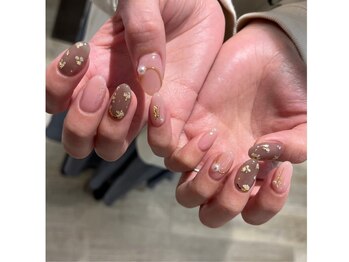 グラティフィープラスココ(gratify+coco)/シアーネイル×押し花