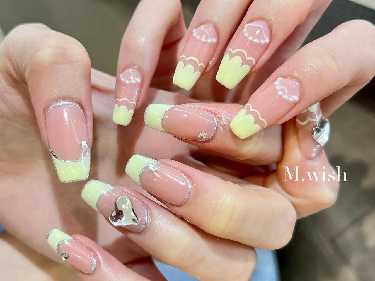 2026年春トレンド】ガーリー ダブルフレンチのネイルデザイン集｜人気