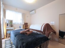 LINEお友達登録でご来店ポイントが貯まります。