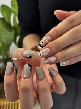 エム ネイル(emu nail)/一癖◎