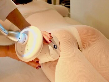 アムール 麻布十番(Amour)の写真/【ブライダル利用おススメ】最新3大痩身マシン使い放題¥19800/脂肪燃焼に最適な最新痩身マシン3種で引締め