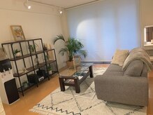 ククナ(KUKUNA)/南国風☆広々待ち合いスペース☆