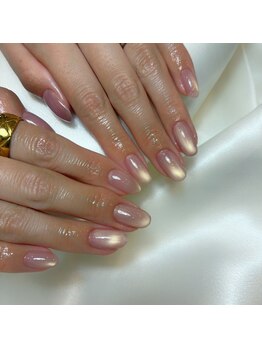 イビザ(ibiza)の写真/シンプルなのに、なぜか目を引く指先へ。