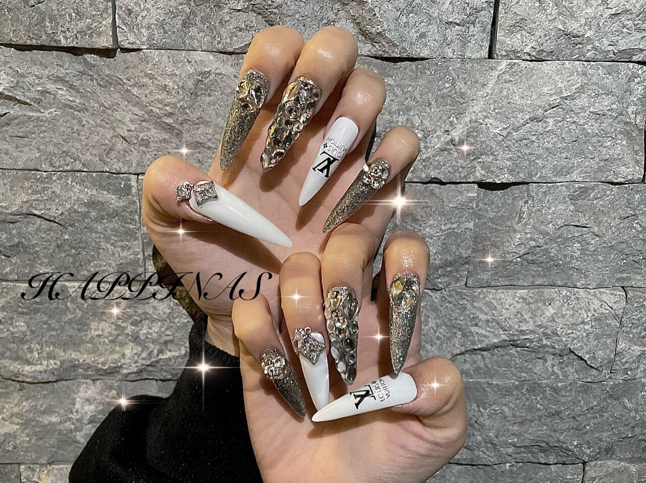 ルイヴィトンネイル：PG008101941｜ハピナス(HAPPINAS)のフォト