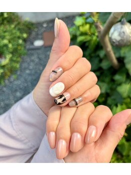 アバンギャルド(Avantgarde)/【福山市ネイル】40代ネイル